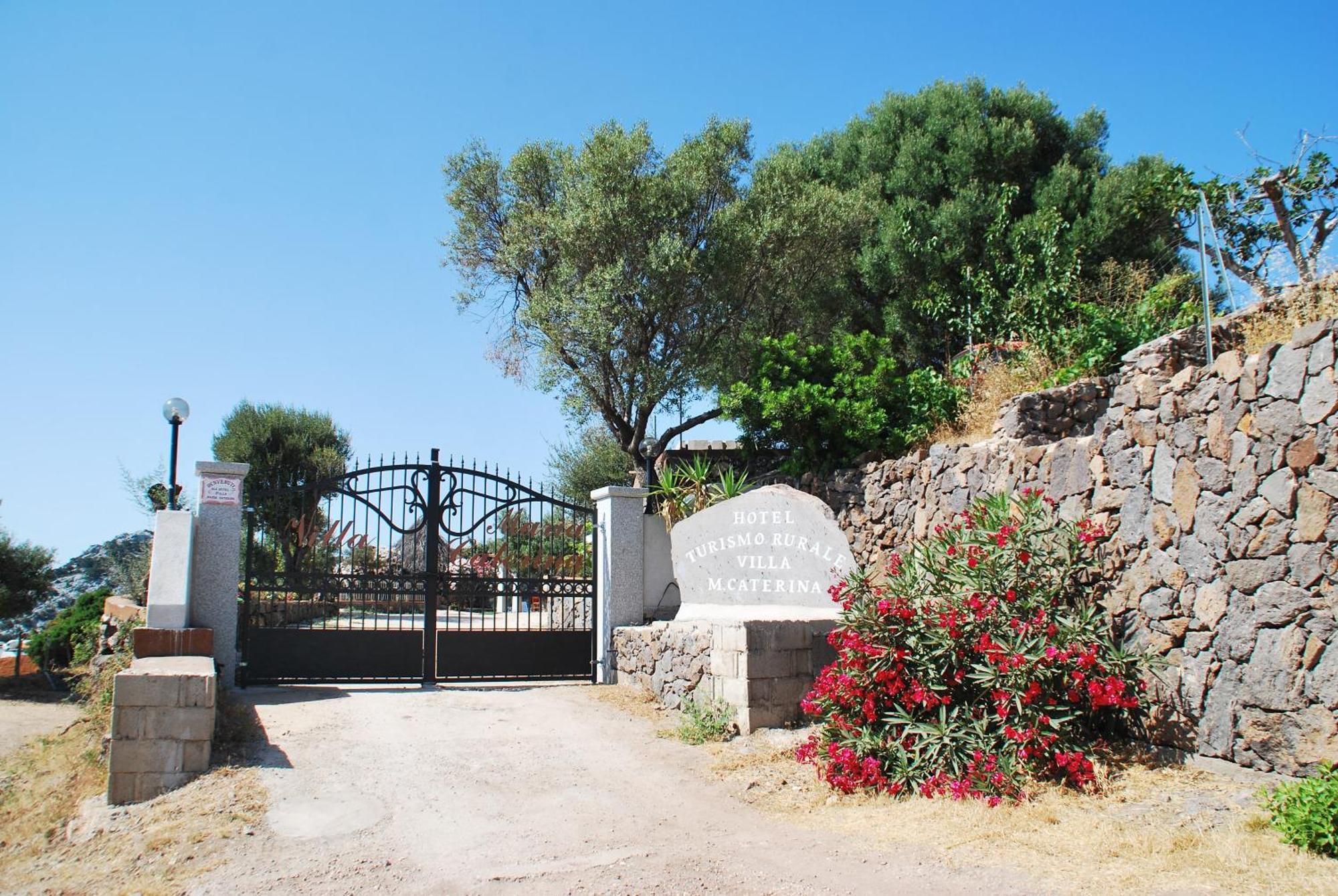 Hotel Turismo Rurale Villa Maria Caterina กาลาโกโนเน ภายนอก รูปภาพ