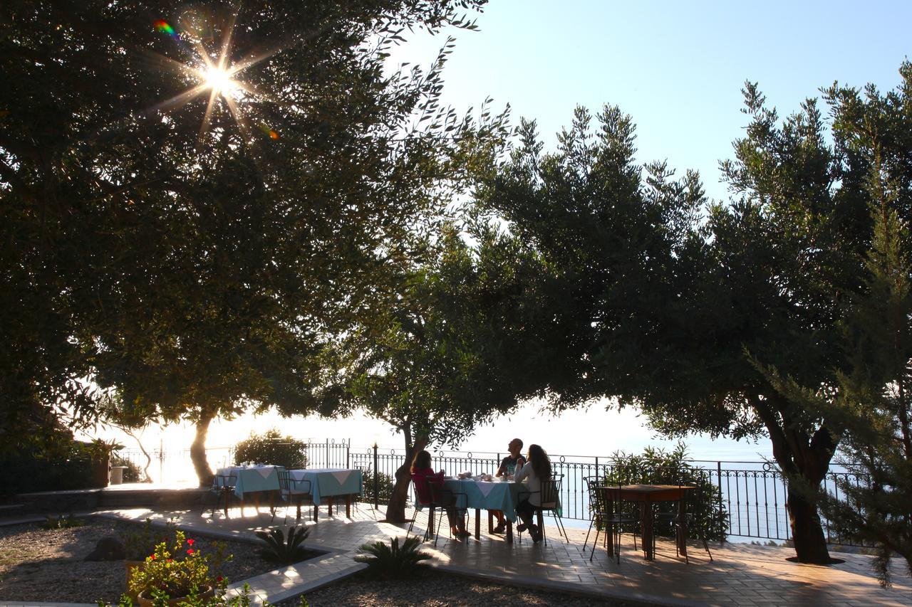 Hotel Turismo Rurale Villa Maria Caterina กาลาโกโนเน ภายนอก รูปภาพ